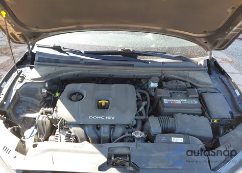 2021 Hyundai Veloster 2.0 z USA, uszkodzony, nr VIN KMHTG6AF0MU032598